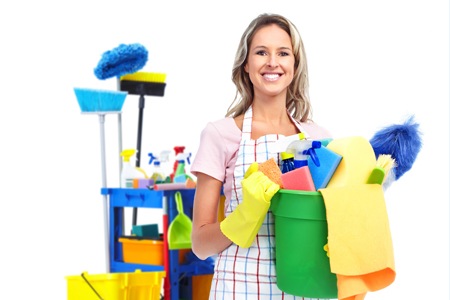 Pulire casa, la convenienza di affidarsi ad una ditta di puilizie